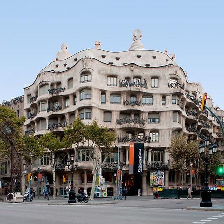 Lumine Suites Barcelona Hostal Exterior foto